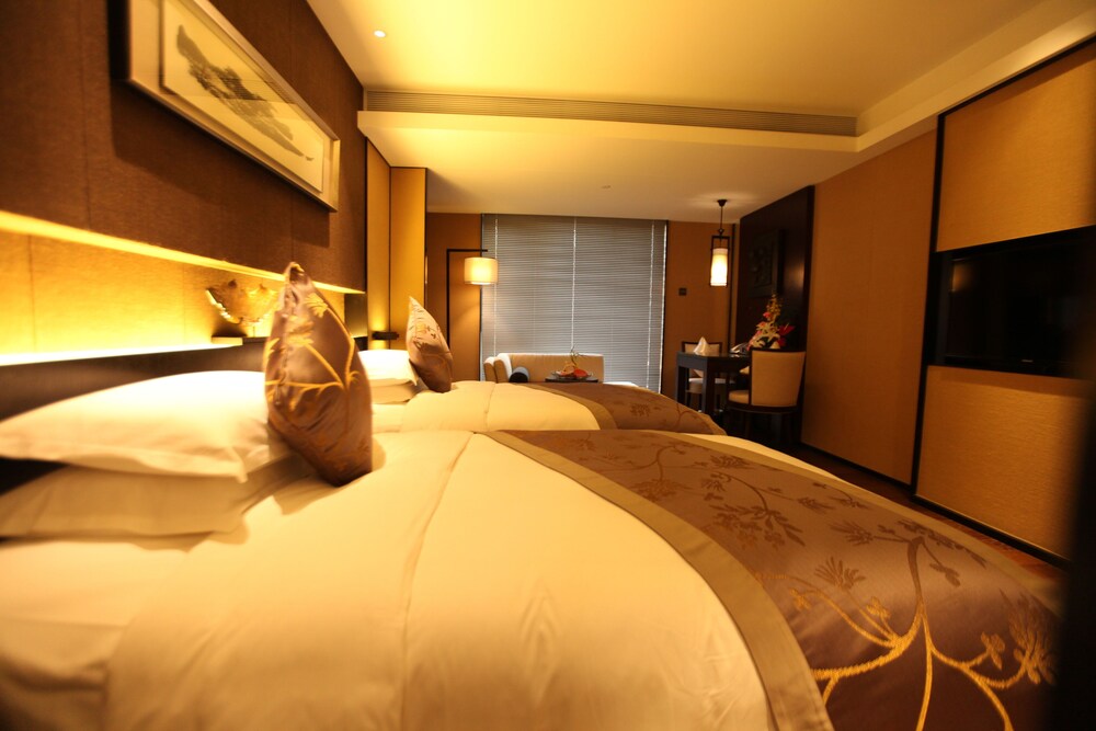 Gloria Plaza Hotel Dongsheng 15/42