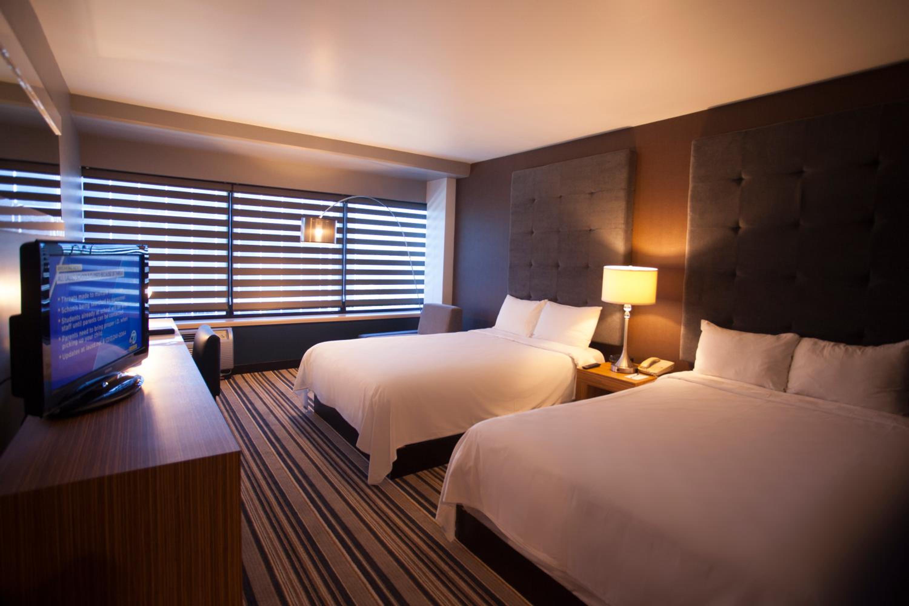 Room at Huntington Beach Hotel, HUNTINGTON BEACH - CA
