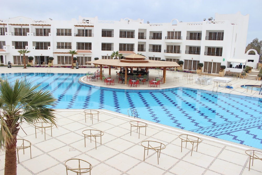 Old Vic Sharm El Sheikh 8/53