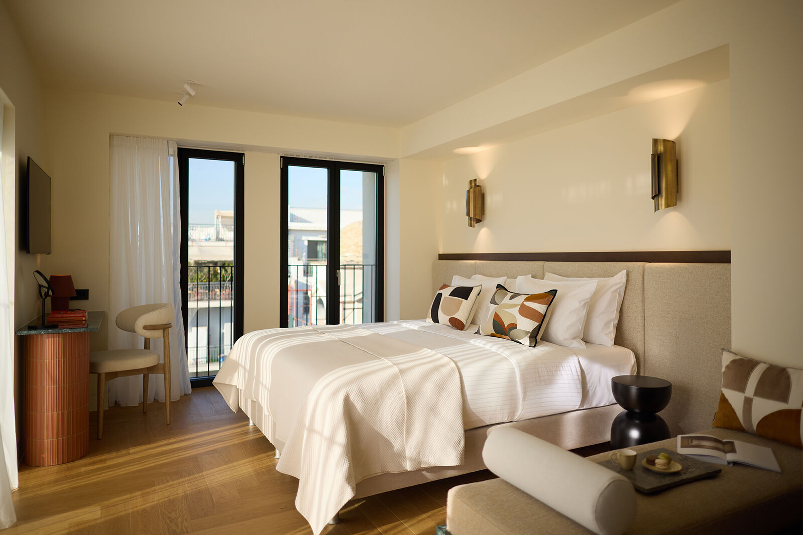 Elegant, City View