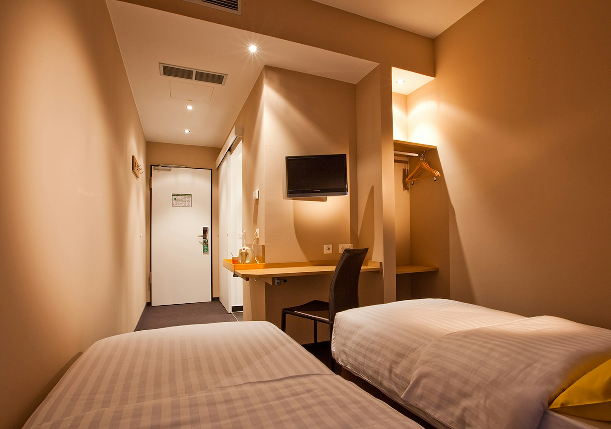 B&B Hotel Munchen-Moosach 6/24