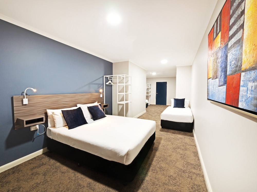 28 Hotel Sydney 20/36