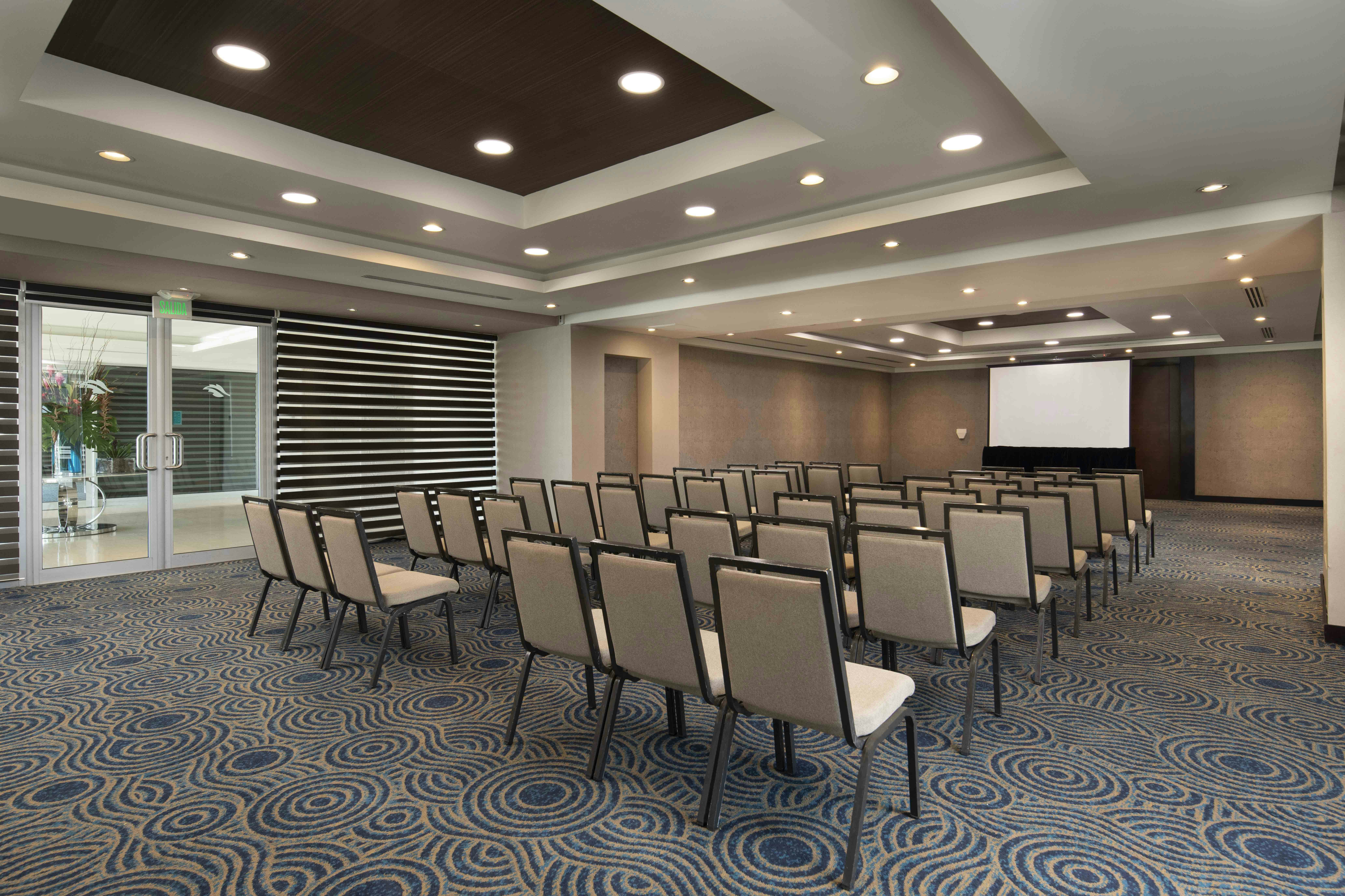Embassy Suites By Hilton Santo Domingo 36/50