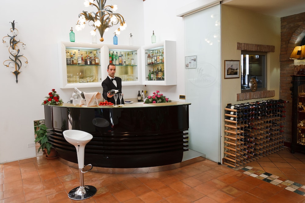 Relais Leon D'oro 1/50