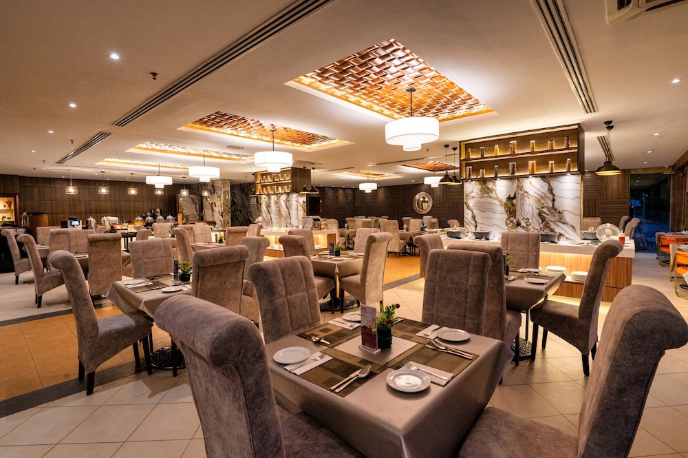Howard Johnson by Wyndham Kota Kinabalu City Centre 59/72