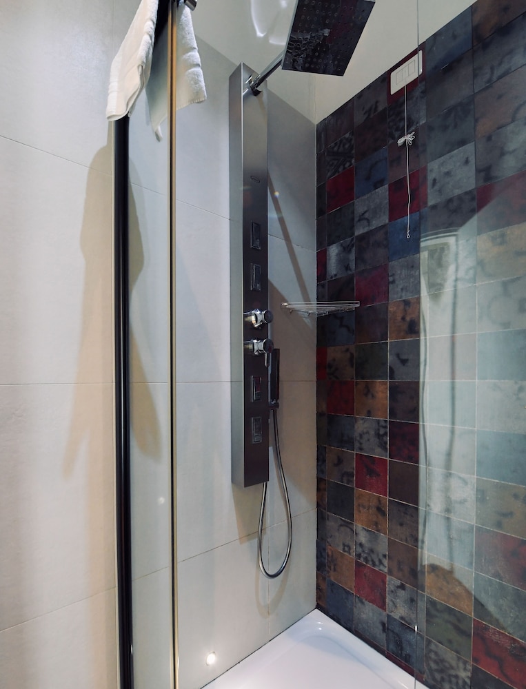 Suites Farnese Design Hotel 51/53