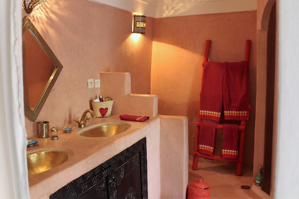 Riad Al Amine 29/30