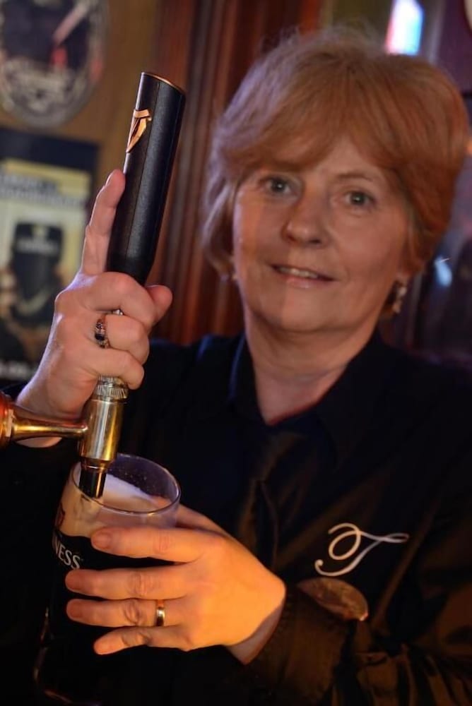 Treacys Hotel Enniscorthy 23/63
