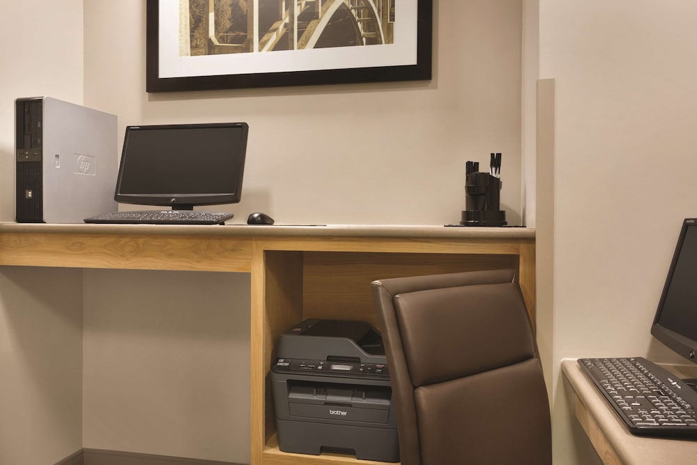 Country Inn Suites By Radisson Valparaiso In 25/28