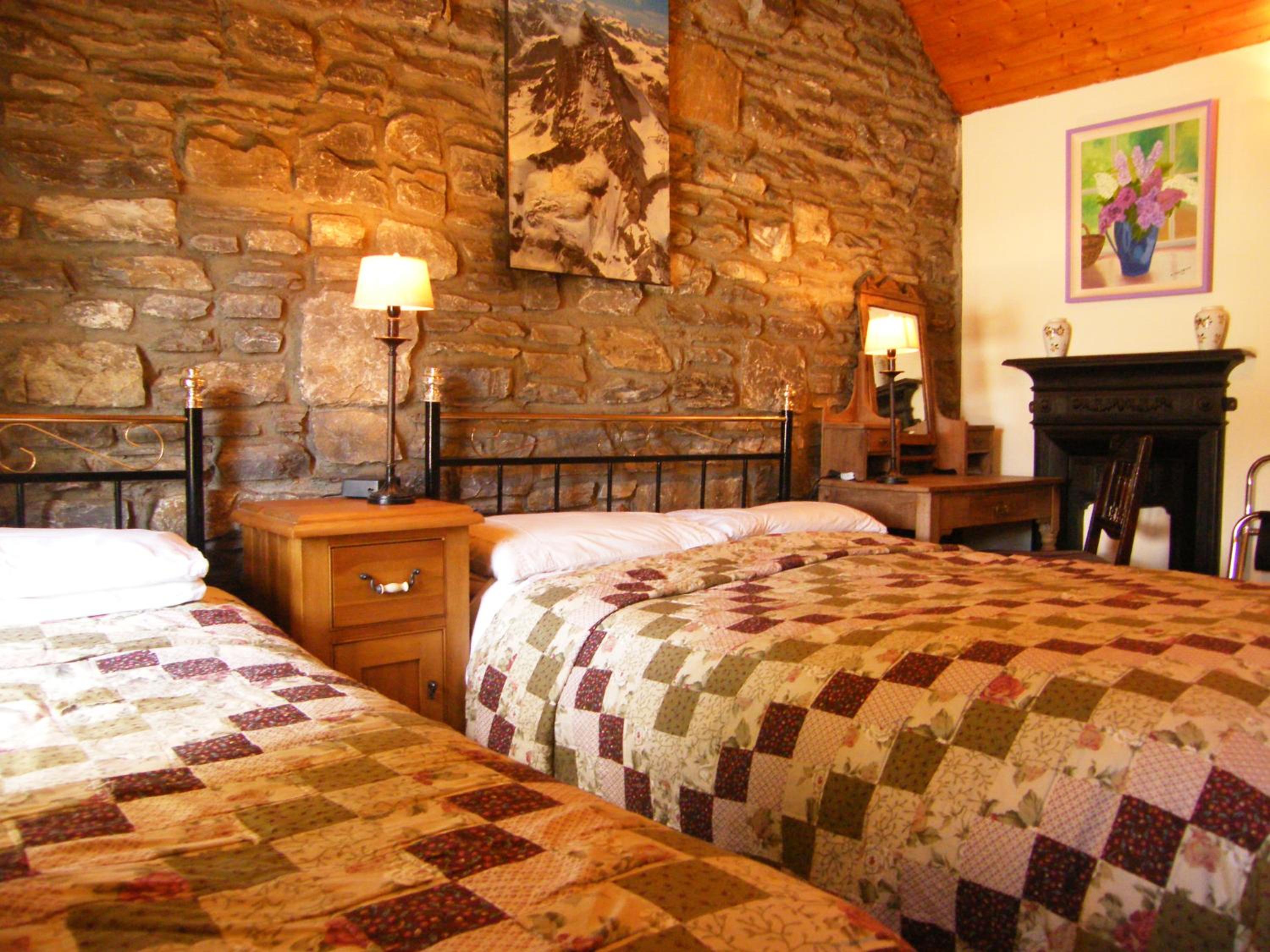 Druid Cottage 9/21