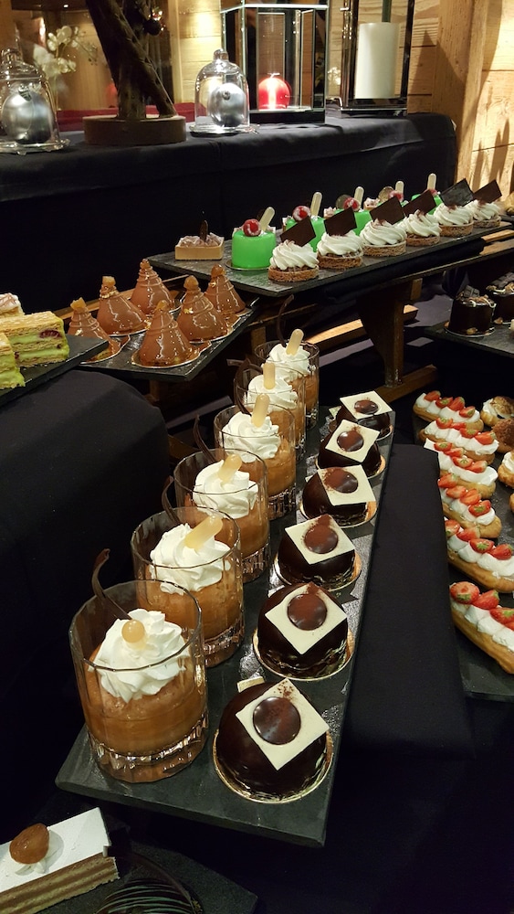 Hôtel Tsanteleina 18/50