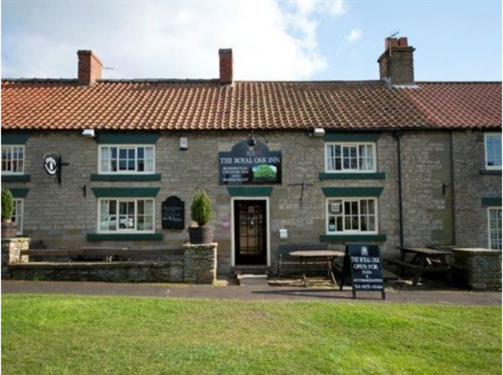 The Royal Oak Inn 39/49