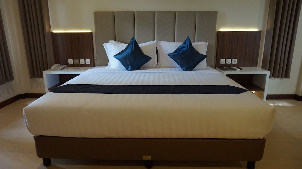 Grand Harvest Resort and Villas 36/75