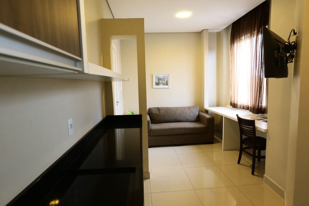 HOTEL EMACITE FLEX 18/46