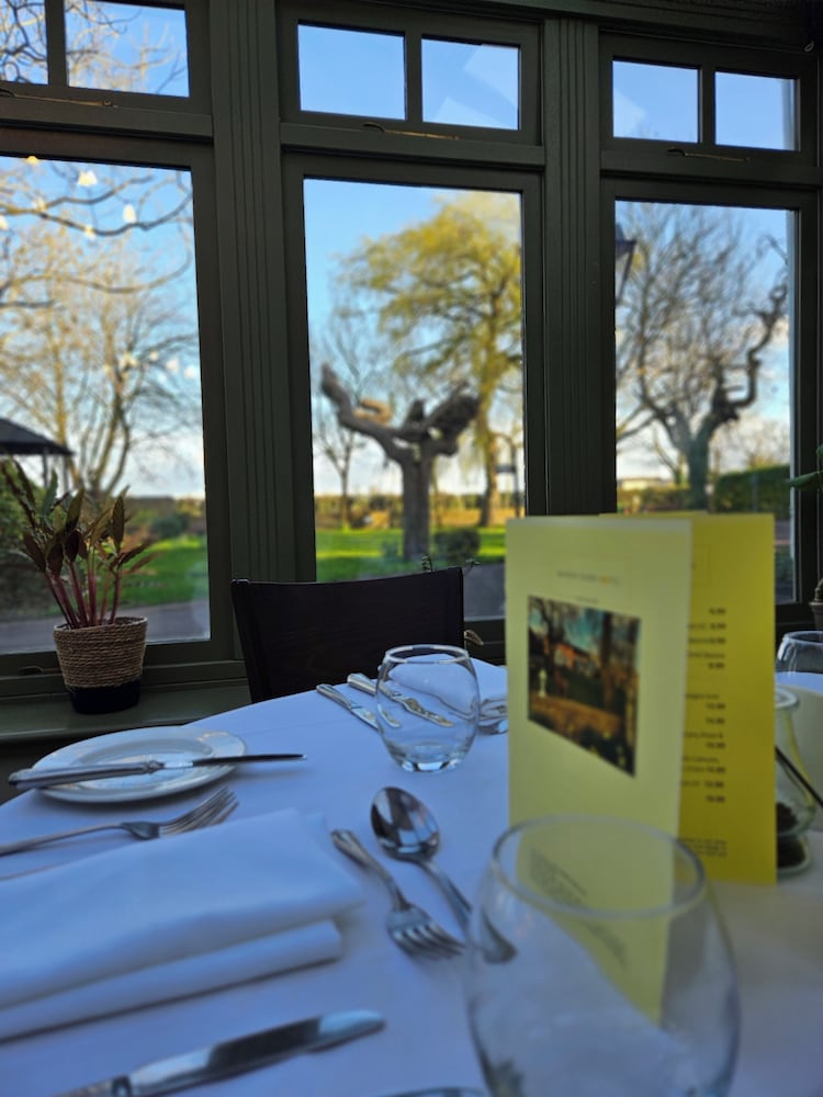 MARSH FARM HOTEL 31/50