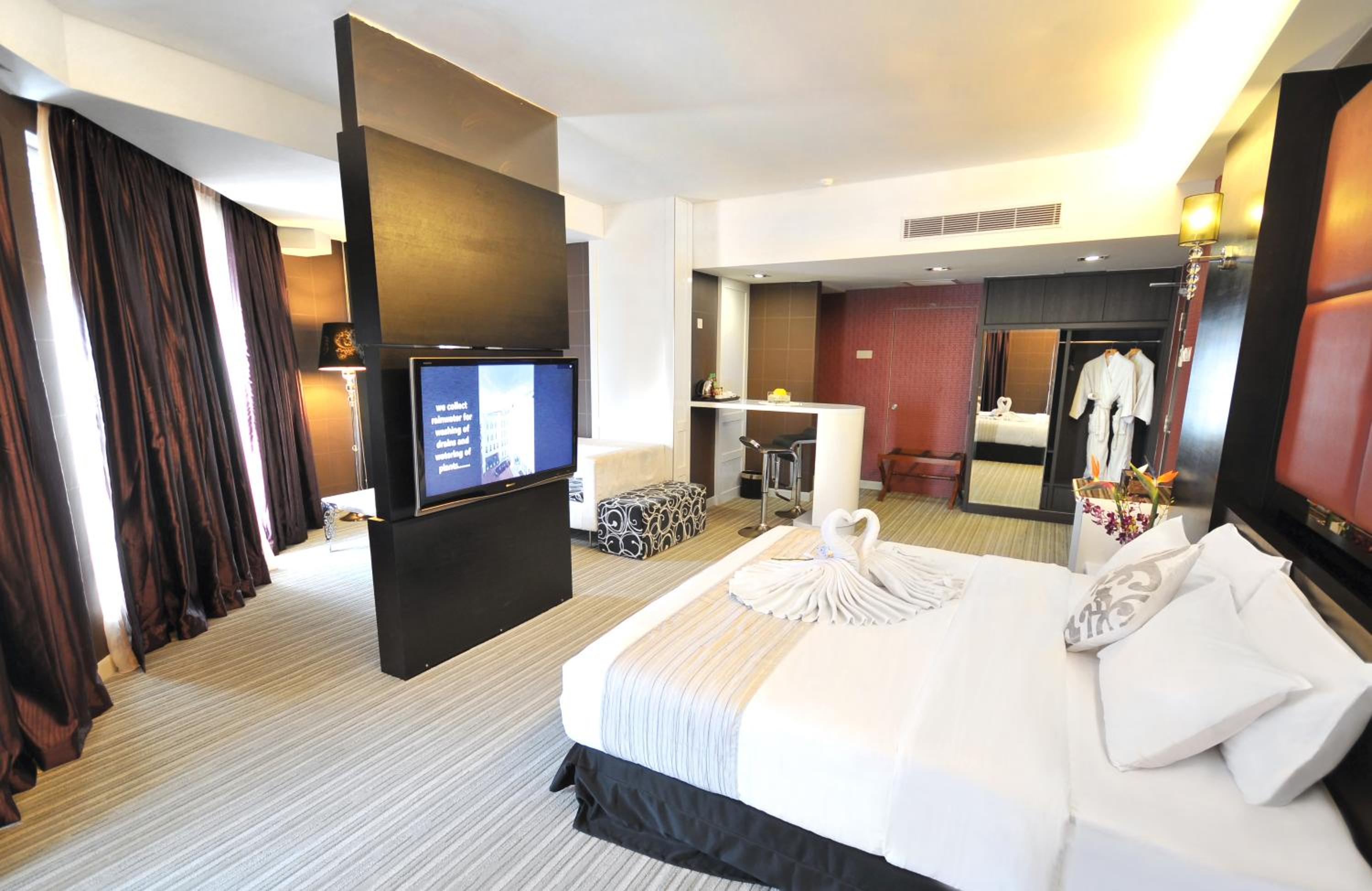 Celebration, Suite, Double Bed