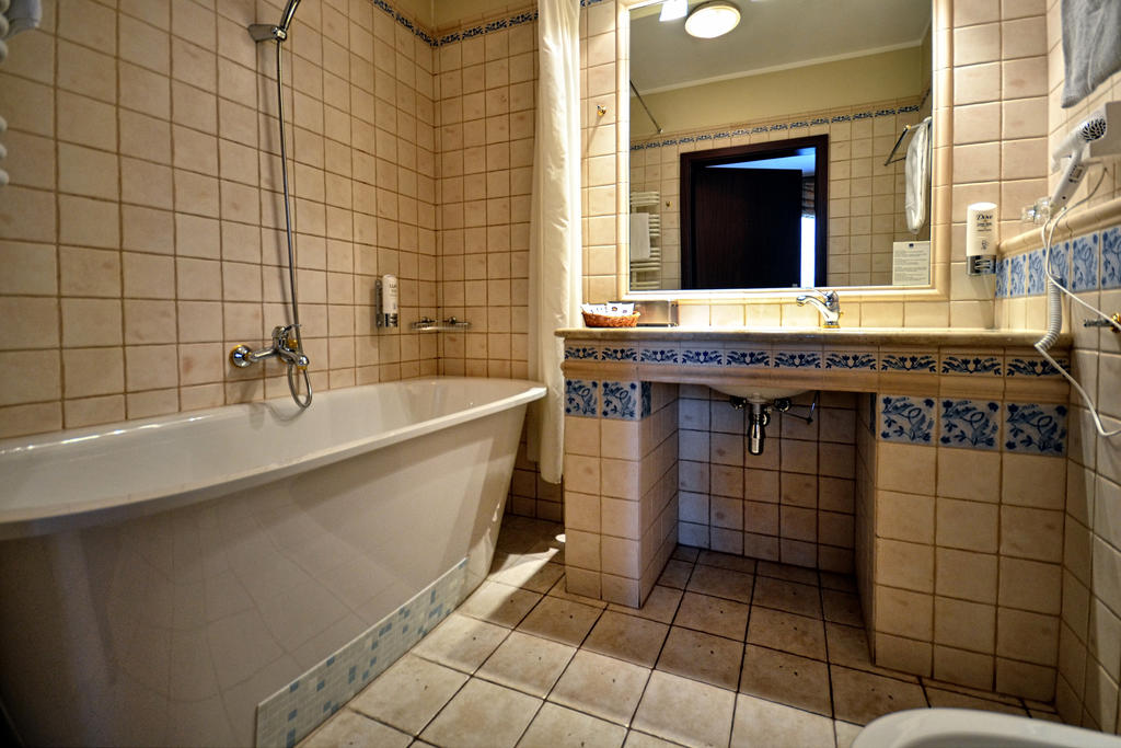 EX. BEST WESTERN HOTEL ZUBROWKA 22/22