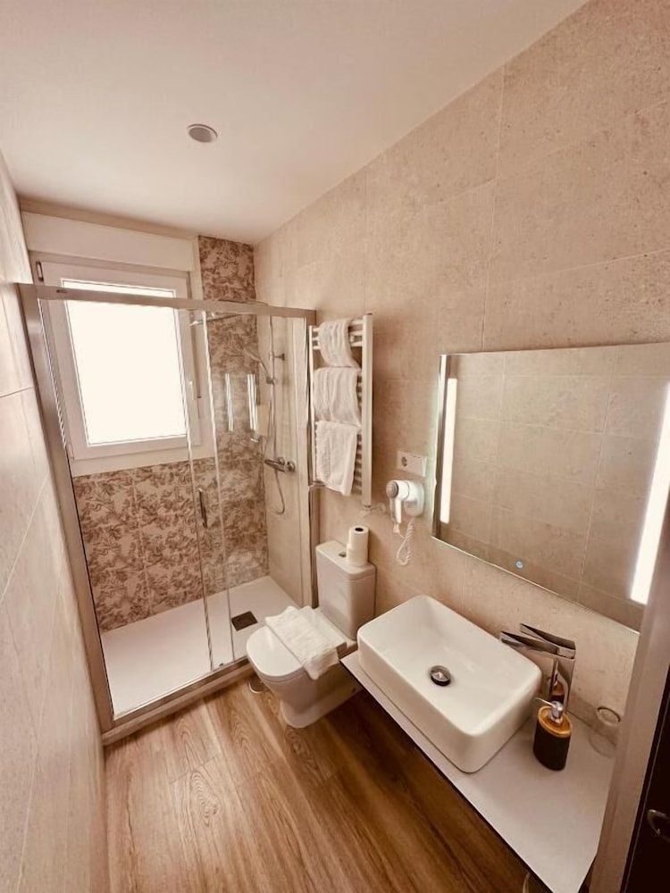 Hostal Abadia 49/50