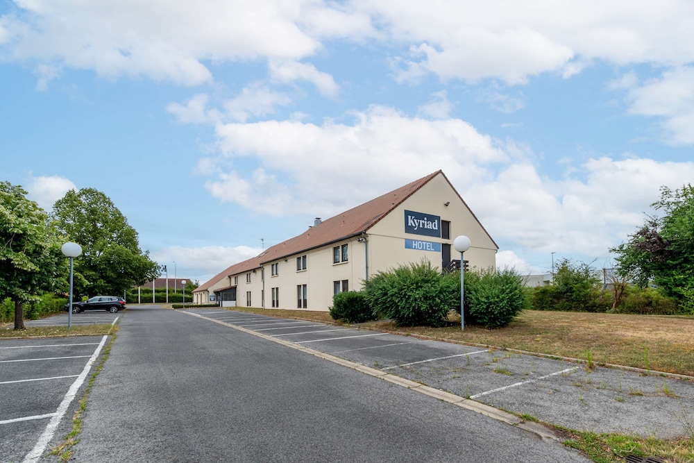 Kyriad Chantilly Nord Saint Maximin 30/42