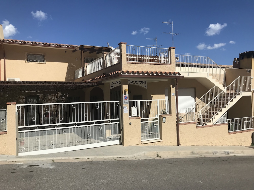Domo Casa Tacconi 25/32
