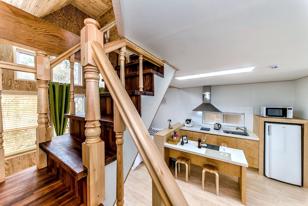 Browncabin Pension 32/50