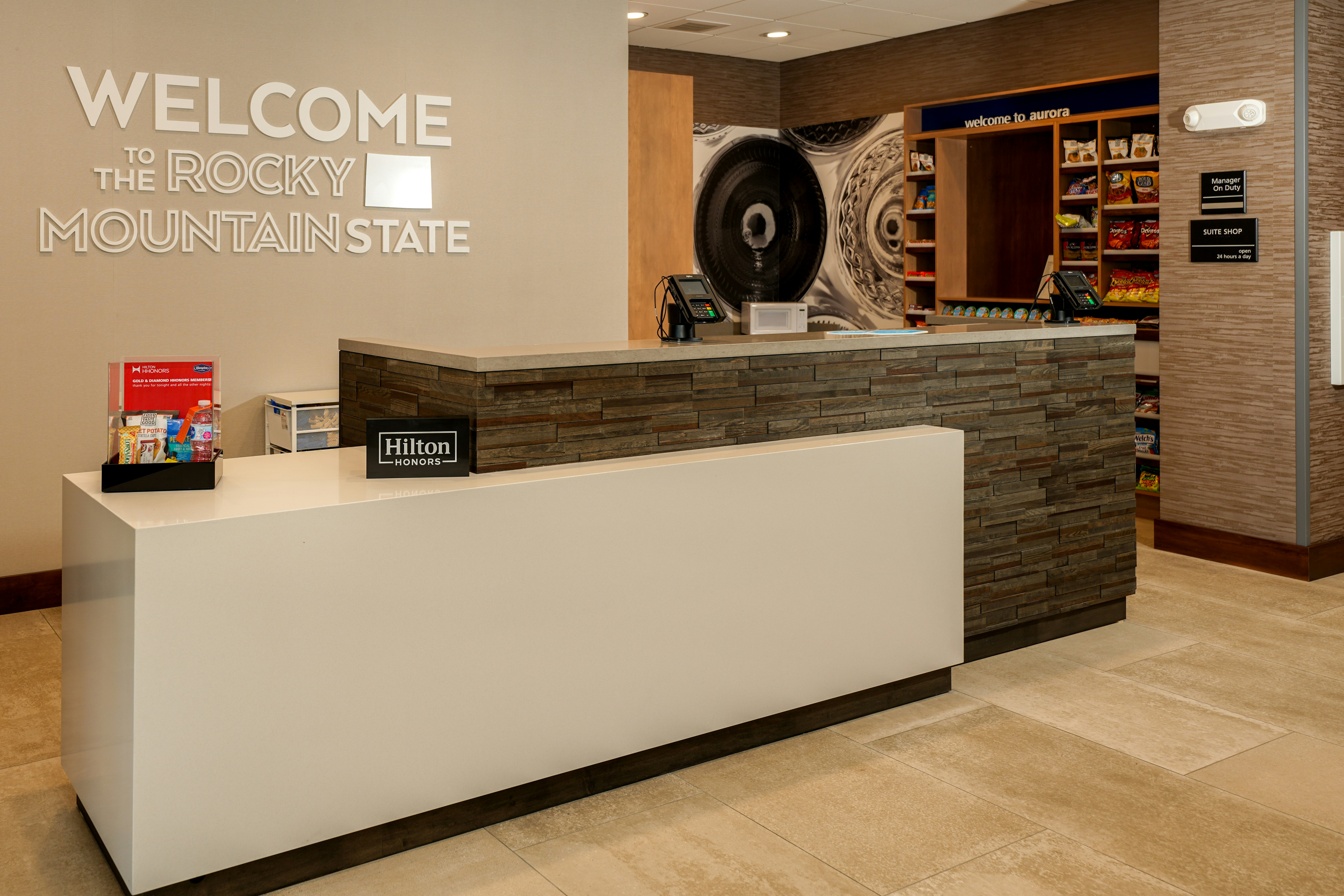 Lobby at Hampton Inn And Suites Aurora South, AURORA - CO