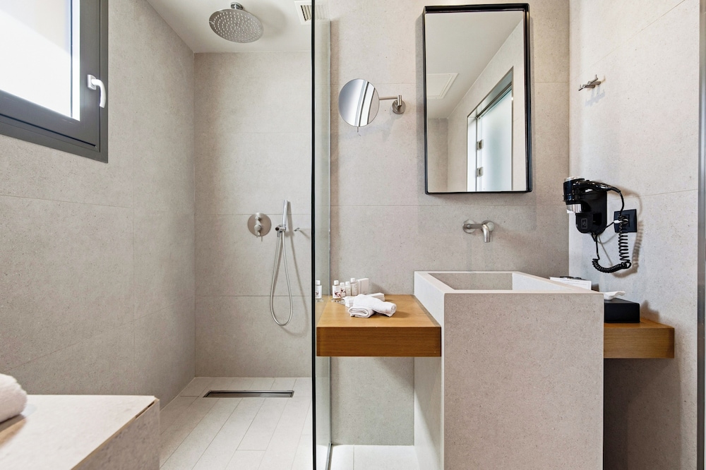 Dom Boutique Hotel 64/64