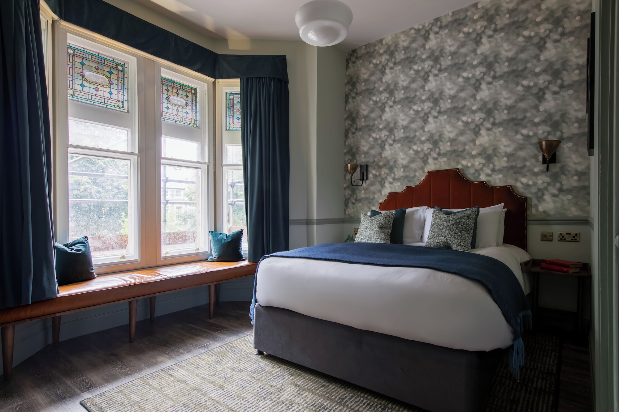 SNUG, DOUBLE BED
