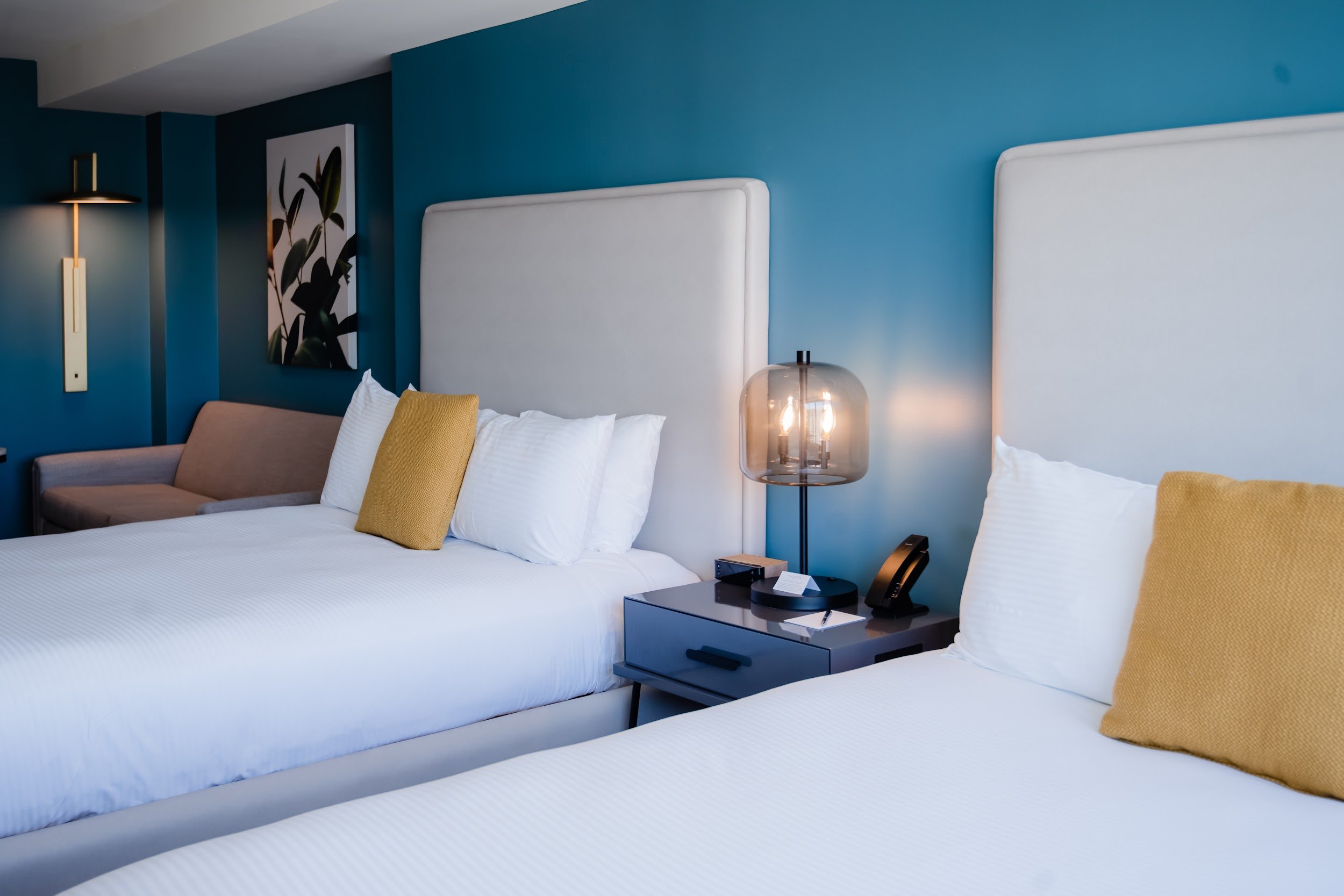 MADERA, 2 QUEEN BEDS