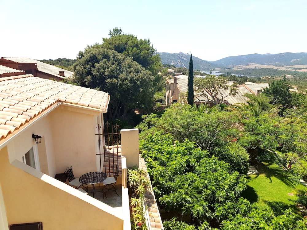 Les Toits De Santa Giulia 36/50