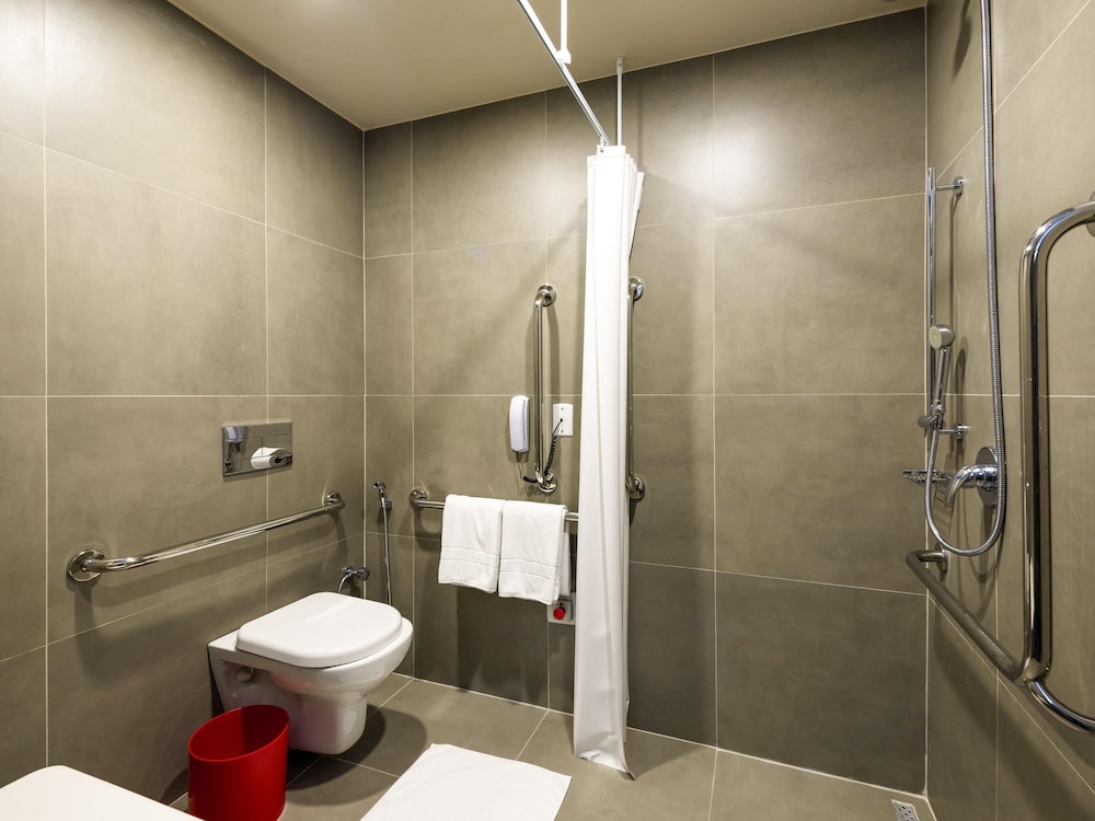 Ibis Sao Carlos 46/48