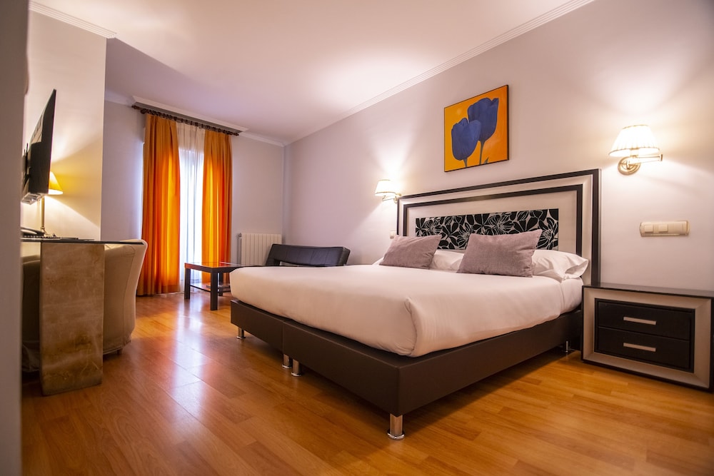 STANDARD, DOUBLE OR TWIN BED