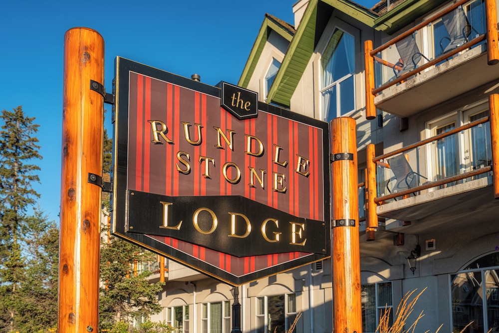 Rundlestone Lodge Hotel 11/88