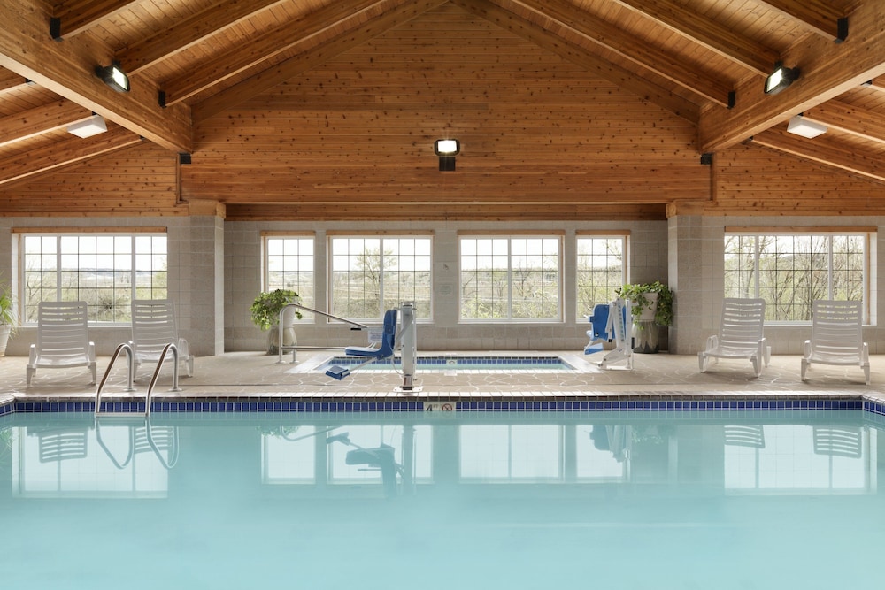 Country Inn & Suites by Radisson, Billings, MT 7/34