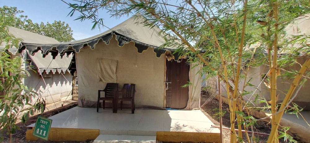 Gir Jungle Lodge 9/38
