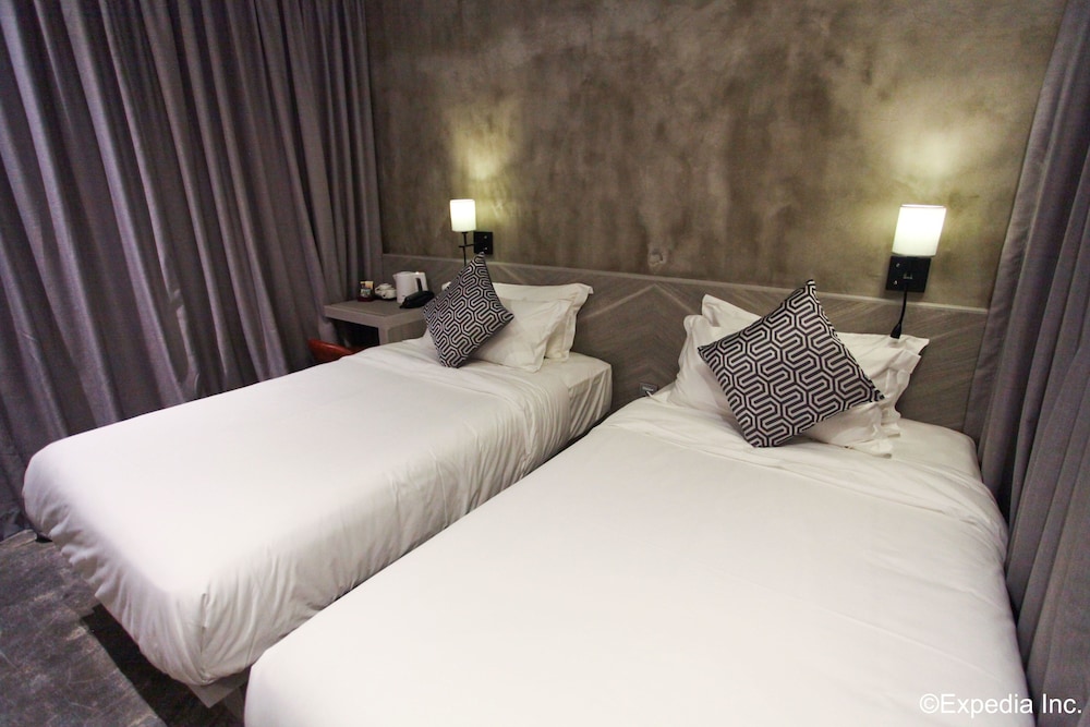 Hotel YAN 10/59