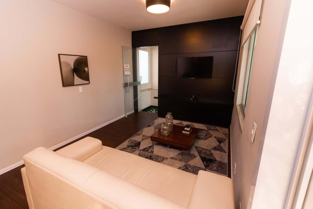 KENNEDY SLIM HOTEL 38/63