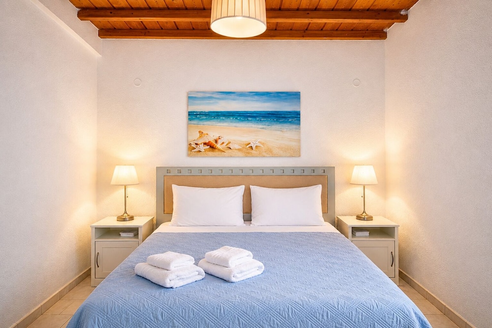 2 BEDROOMS, APARTMENT, SEA VIEW