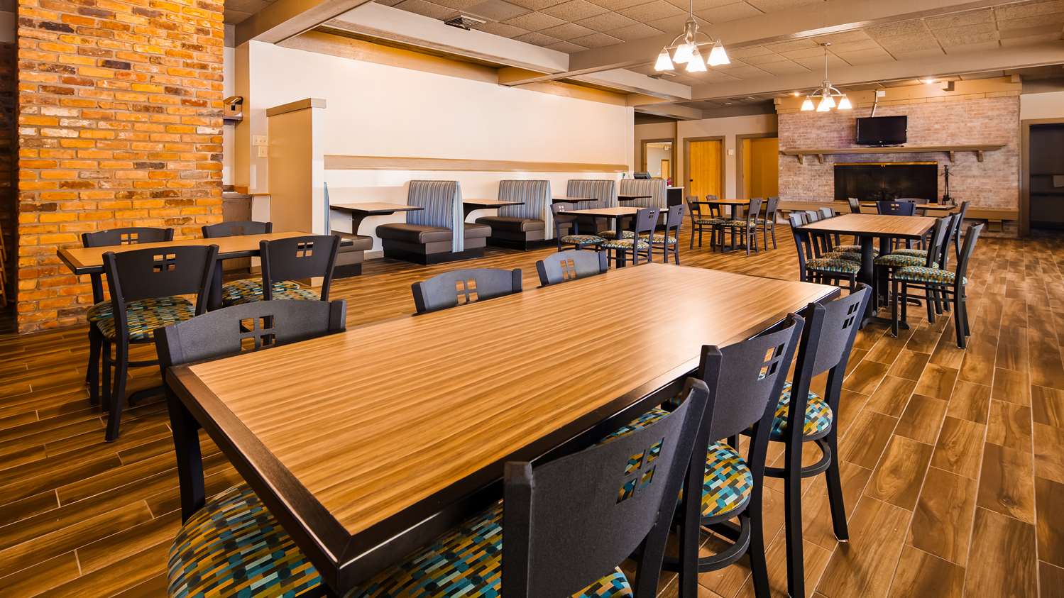 Best Western Woodhaven Inn 32/43