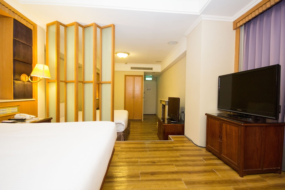 SLV Hotel 32/50