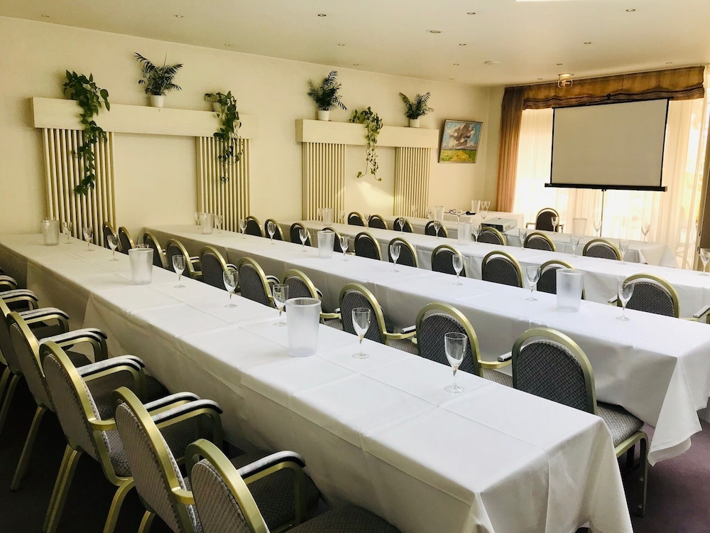 Hotel Ambiente 31/41