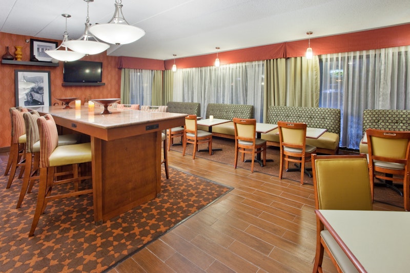 Hampton Inn Columbus East 51/61