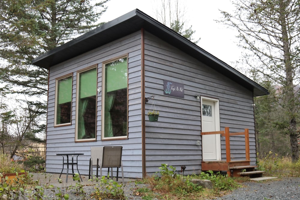 Spruce Lodge 2/49