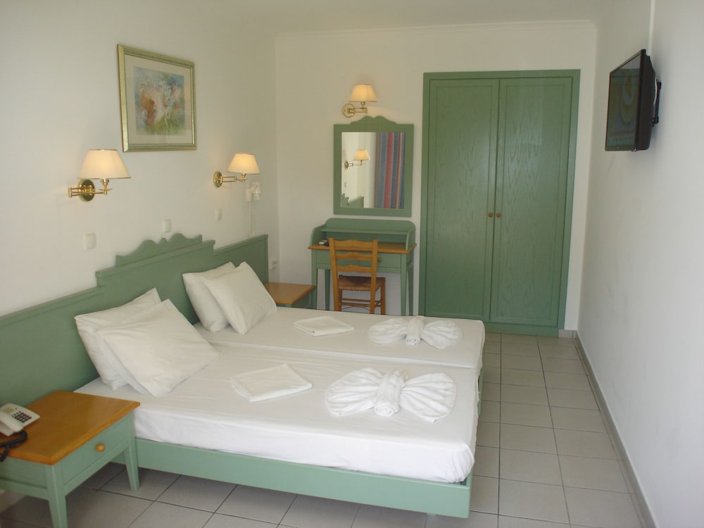Andromeda Hotel Apartments 19/64