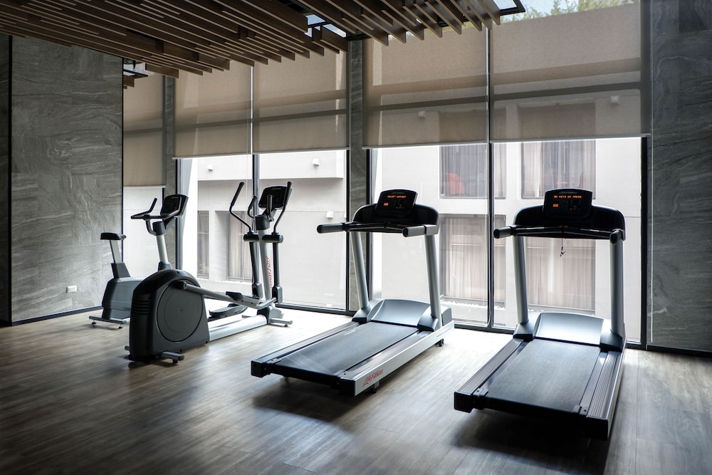 Walton Suites Sukhumvit 26/49