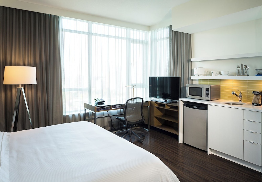 Room at Element Vancouver Metrotown, BURNABY - BC