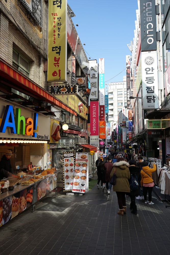 Artravel Myeongdong 38/48