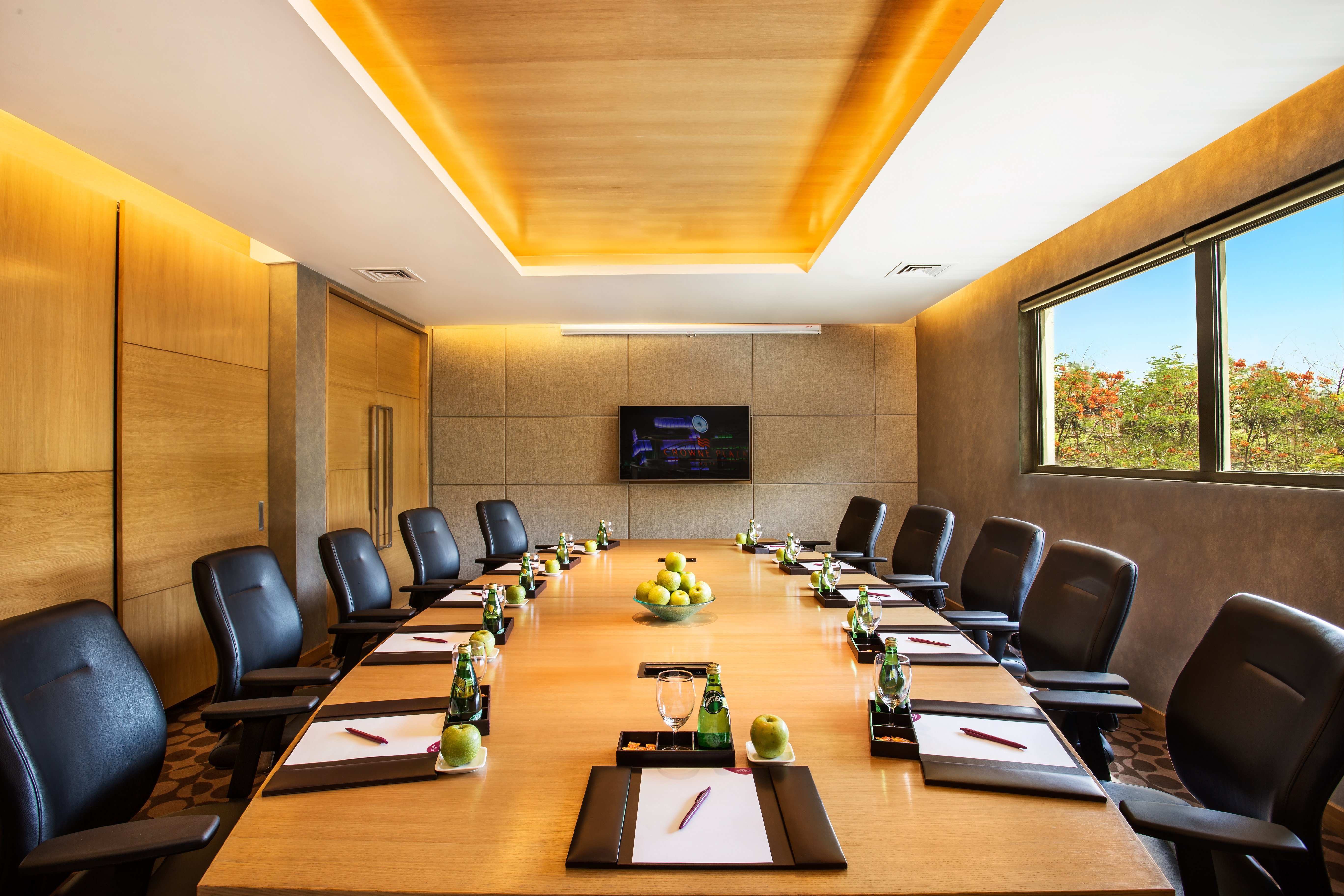 Crowne Plaza Ahmedabad City Centre 60/70