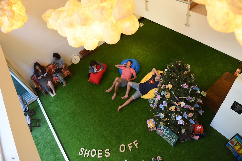 Flip Flop Hostel 66/76