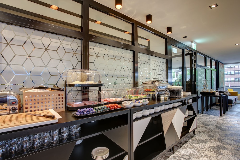 Vienna House Easy by Wyndham Dortmund 43/57